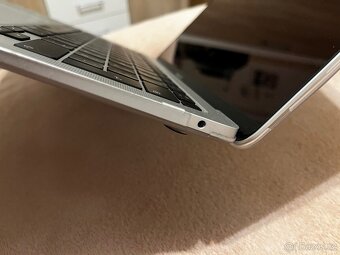 Apple MacBook Air 13.3"/M1/8GB/256GB/stříbrný - 4