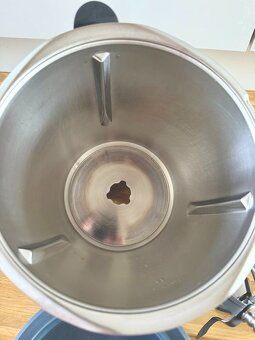 Thermomix TM6 – skvělý stav, kompletní příslušenství - 4