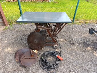 Stolní pila s kolébkou + štípací kužel - 4