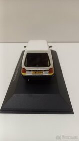 Škoda felicia van plus,1/43 (Český telecom) - 4