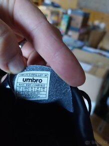 Odráželo odstrkávadlo motorka kopačky Umbro - 4