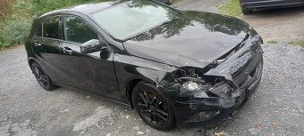 MERCEDES-BENZ A180 1,6i 90kw r.v.2014,KLIMA,KŮŽE,DOHODA - 4