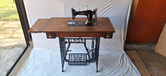 Šicí stroj Lada - 4