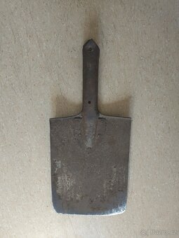 ZAHRADNICKÉ  NÁŘADÍ - 4