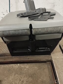 Prodám dvojsedačku VW transportér t5 - 4