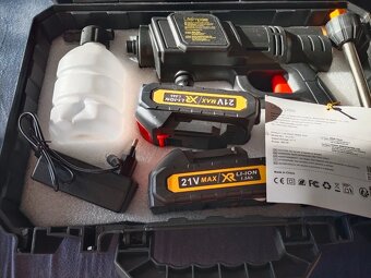 Aku tlakový čistič pro auto - 4