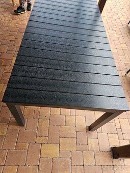 Zahradní stůl JYSK - 4