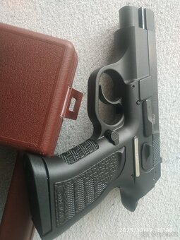 Pistole Alfa Defender - 4