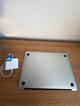 MacBook A1466 air 2015 - 4
