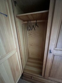 masivní skříně - 4