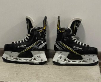 Brusle CCM Tacks as1 vel.4,5D - 4