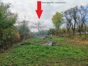 Pozemek 925m s nedokončenou demolicí RD - 4