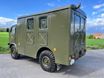 Tatra 805 - 4