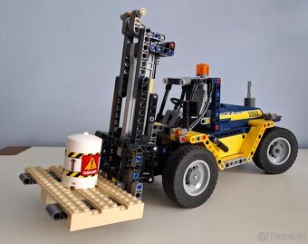 LEGO  Technic 42075 2v1 - 4