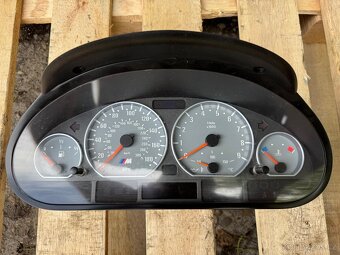 BMW E46 M3 Budiky/tachometr manual - 4