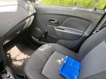 Dacia Sandero 1.2 54KW R.v. 2015 .NOVÁ STK. 2xKlič . - 4