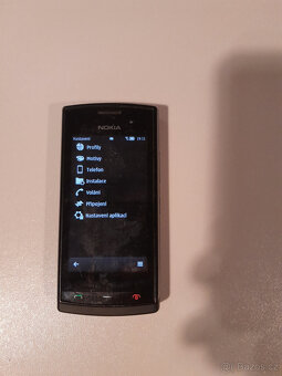 Mobilní telefon Nokia 500 - 4