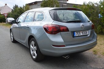 Opel Astra J Sports Tourer 2.0 CDTI, 118kW - 4