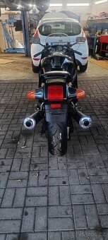 Kawasaki ZZR 1100 - 4