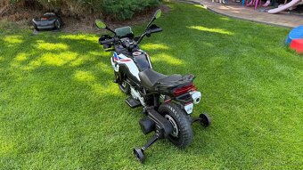 Dětská elektrická motorka Beneo BMW F850 GS 12V - 4