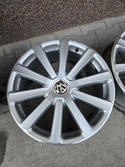 Omanyt Passat R36 - 4