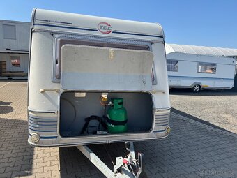 Obytný karavan TEC,palandy,5 os, 1200 kg - 4