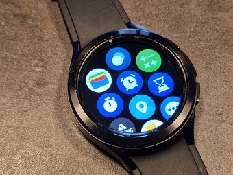Chytré hodinky Samsung Watch 4 Classic - 4