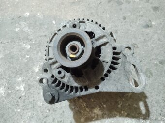 Alternátor BOSCH 14V 70A VW Škoda Felicie - 4