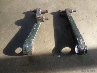 Ramena víka hydrauliky Zetor 4011-7745 - 4