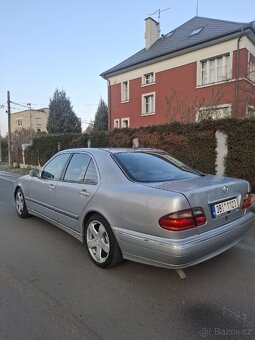 Mercedes Benz W210 E220CDI - 4
