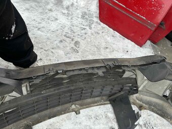 Ford C- max Facelift od 2007 - Přední nárazník - 4