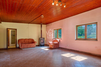 Prodej rodinného domu 210 m², pozemek 1754 m² Jenišov - 4