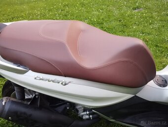 Piaggio Beverly 300 ABS, ČR - 4