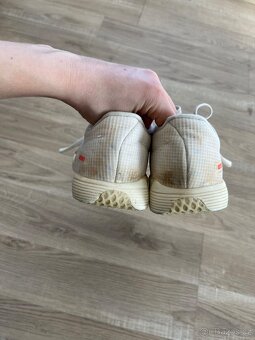 Atletické tretry Adidas - 4