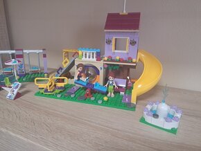 Lego friends dětské hřiště - 4
