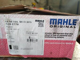 Nové písty Chevrolet SBC 350 - Mahle - 4