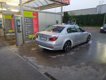 BMW - 4