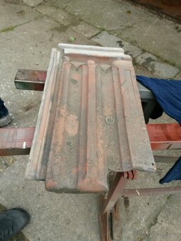 Střešní taška - křidlice J V Křovice 22x39 lať 27 koupím - 4