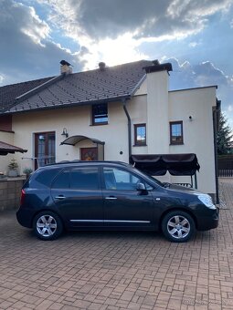 KIA CARENS 2.0 CRDi - 4