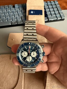Breitling Super Chronomat B01 44 (ref. AB0136) - 4