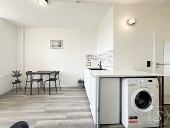 Pronájem bytu 1+kk, 25 m2, Praha - 4