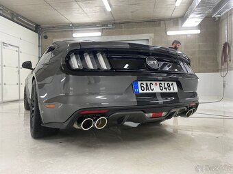 Mustang 5.0 Nájezd 41 000km rok 2016 - 4