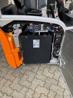 Elektrický tříkolový čelní VZV STILL | RX 20-14 C - 4