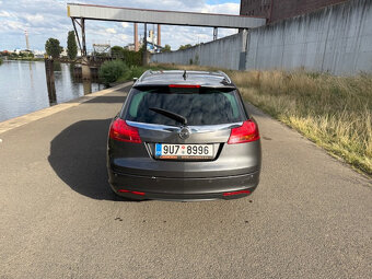Opel Insignia combi 2.0CDTI 118kw sleva+zimni kola k vozu - 4