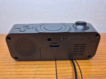 Elegantní radiobudík JVC RA-E211B s velkým LED displejem - 4