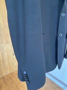 Pánský oblek a 2 košile - 4