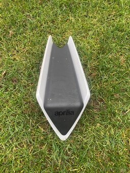 RSV4 zadné sedlo - 4