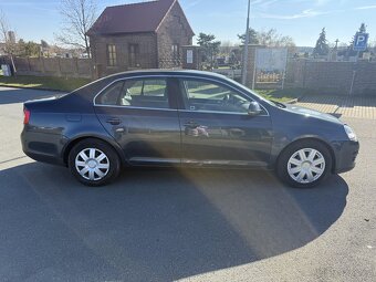 VW Jetta 2.0tdi 100kW •Najeto 261TKM•PůvodČR• - 4
