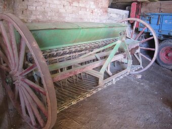 Secí stroj - 4