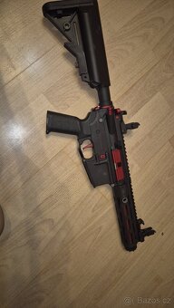 Prodám airsoft zbran lancer tactical s červenými prvky - 4